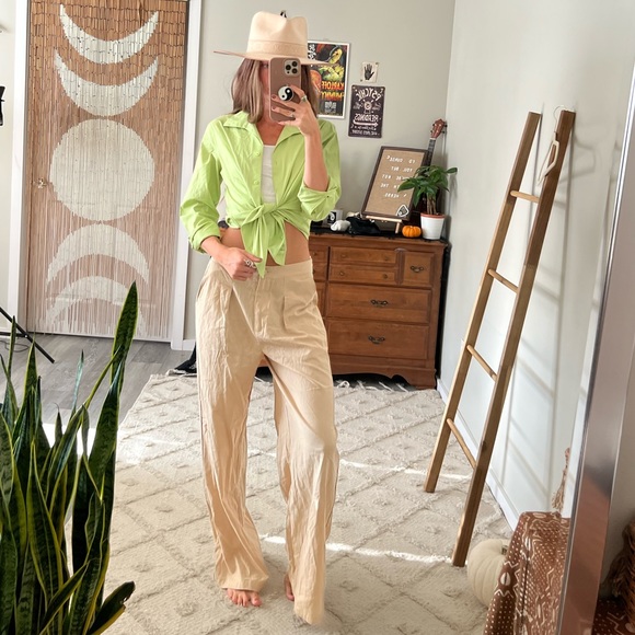 Lime green button up 💚 - Picture 8 of 8